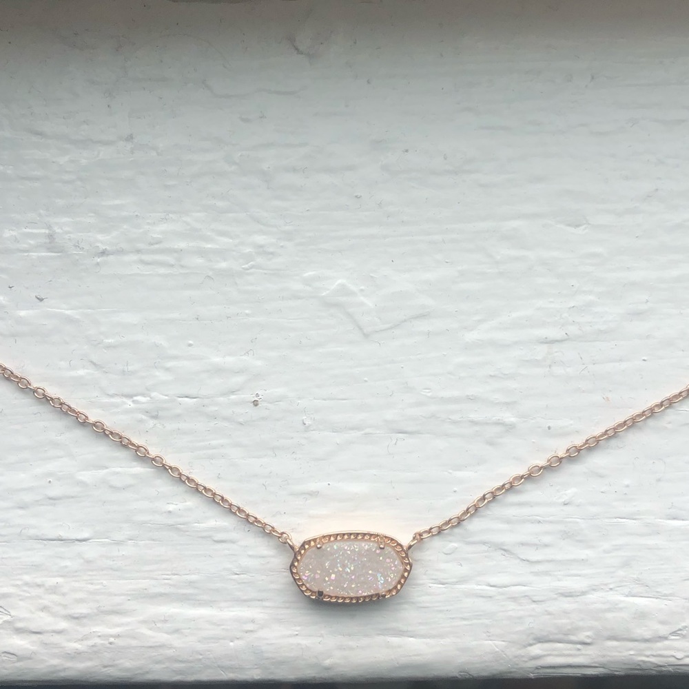 Kendra scott necklace
